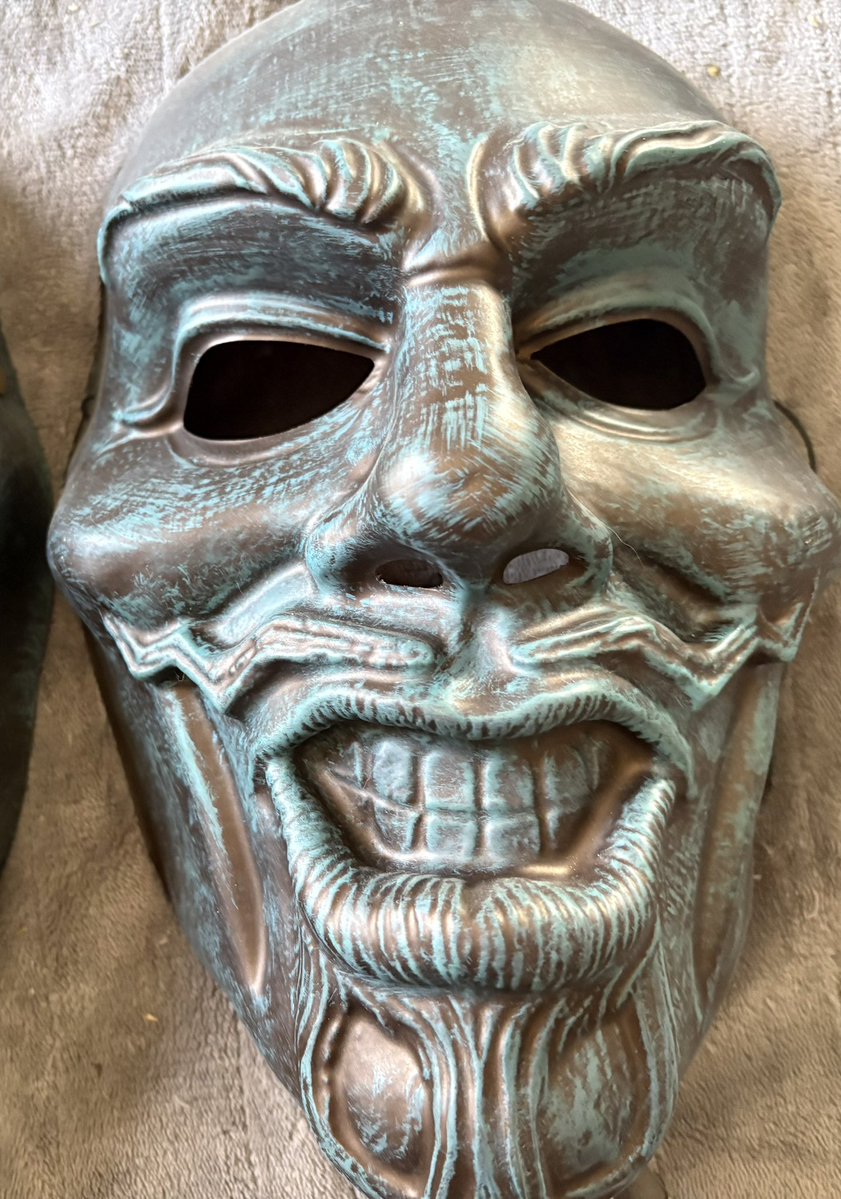 SOAismyReligion's tweet image. My Uncle Howdy masks ⭕️

@WWEShop 

#UncleHowdy #BoDallas #WyattSicks #BrayWyatt #WindhamRotunda