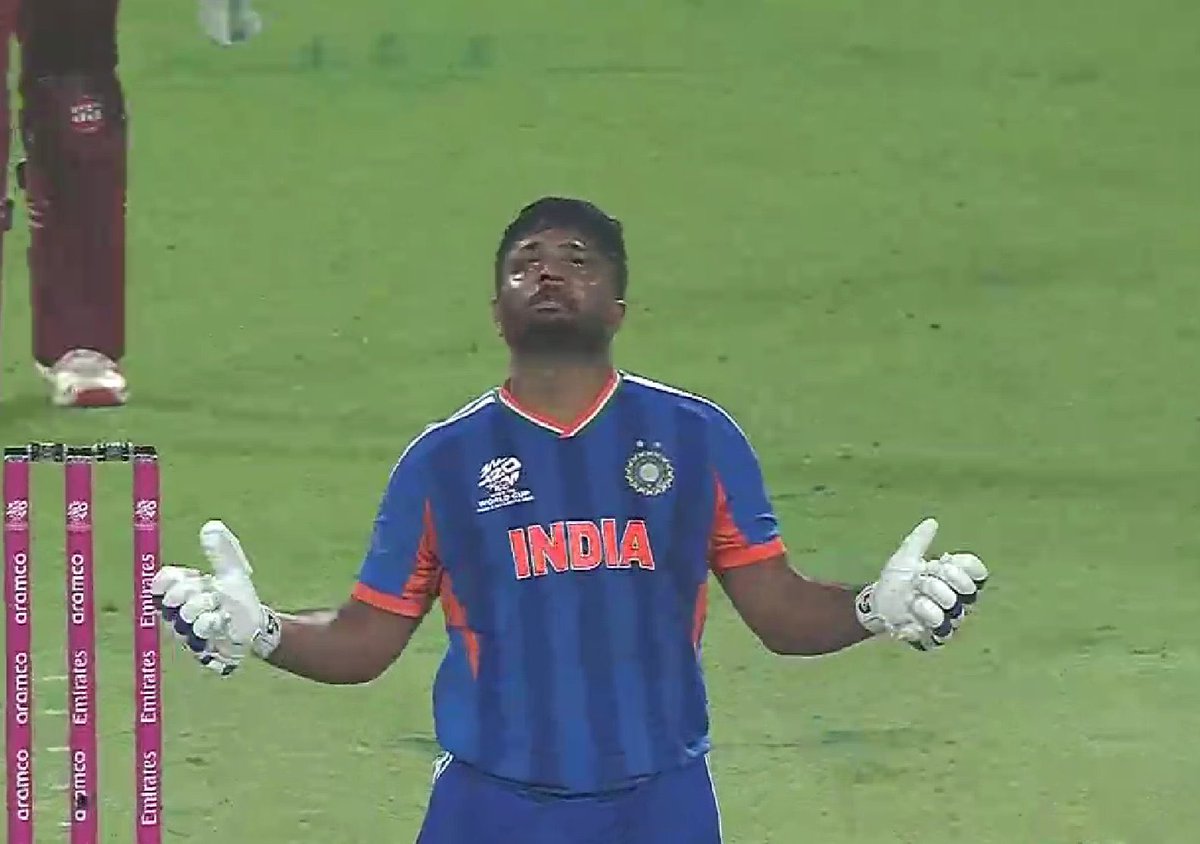 AbridgedCricket's tweet photo. If I may, this was cold, this was Virat Kohliesqe!!!🥶🥶🥶 #INDvsWI https://t.co/cvz4E61I4G