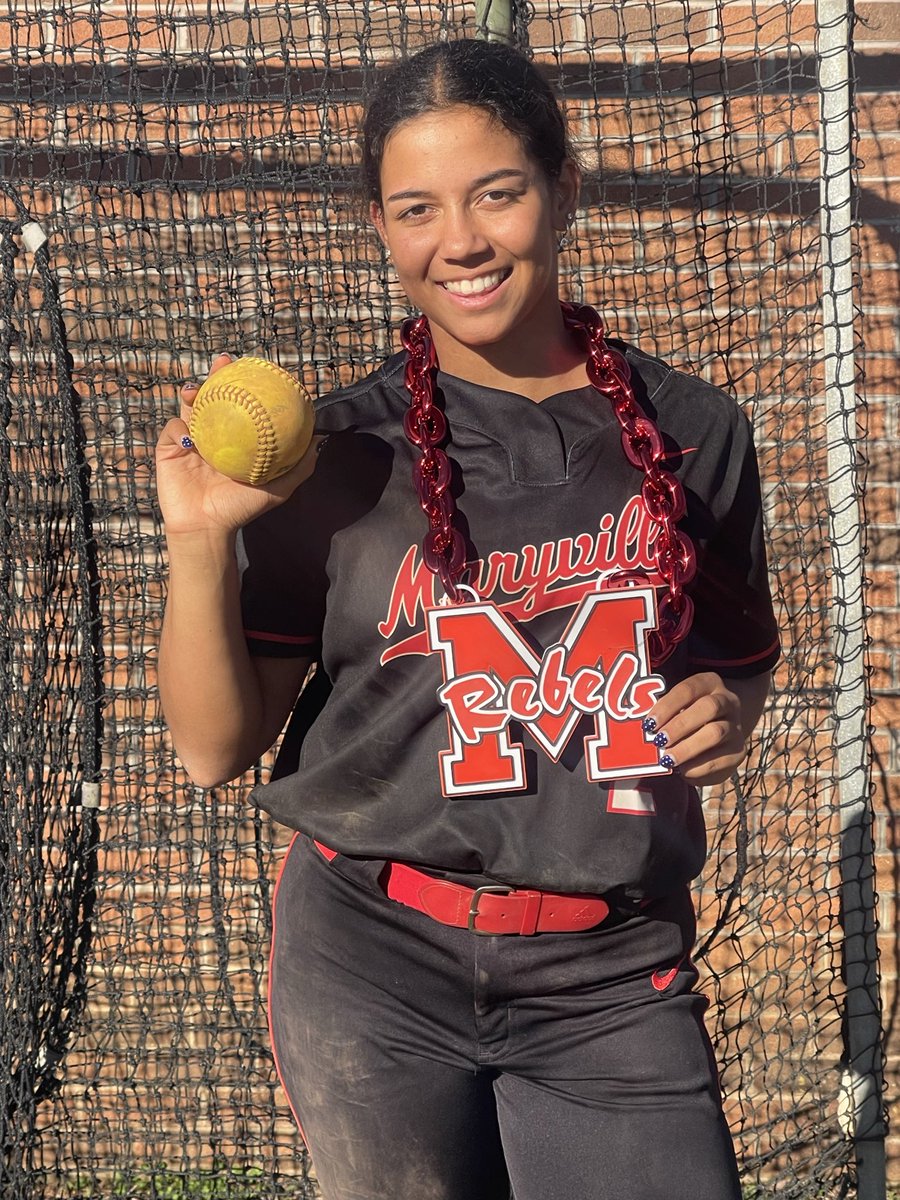 AvaMaples2's tweet photo. Opening day at my home field! 💣
@MHSRebelsSB @RacersSoftball https://t.co/B7kEGkFTIT
