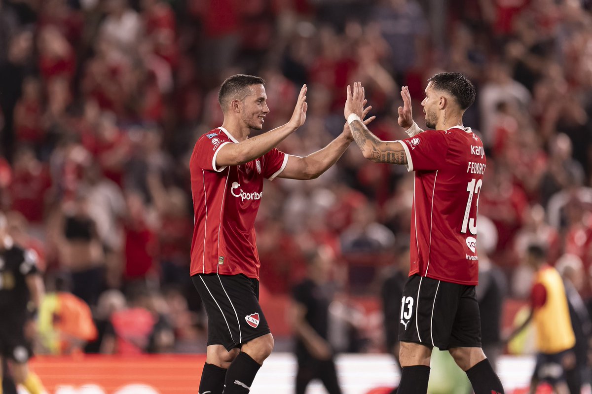 Independiente's tweet photo. Vamos nosotros.

#TodoRojo 🔴 https://t.co/exejaOSzmB