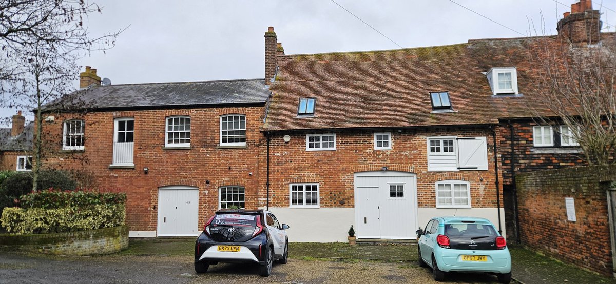 Vicky Newham / Izzie Harper. tweet media