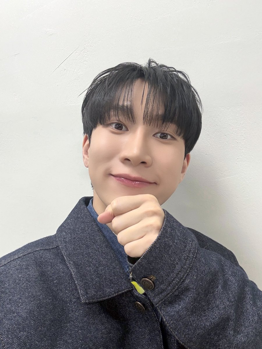 [📂]

📂 B:CHIVE
└📁 #비긴어게인오픈마이크 

늦은 시간 티비 보면 안 된다고 했지!
비긴어게인에 서은광이 나왔는데 어떡할까요
멜로디의 새벽을 책임질 은광이가 있는데
어떻게 어띃게 어떡쾌 안 볼 수 있나요… （⸝⸝⸝ ̑ ̑⸝⸝⸝ ）

#비투비 #BTOB
#서은광 #SEOEUNKWANG
<a href="/BTOB_SEKwang/">서은광</a>