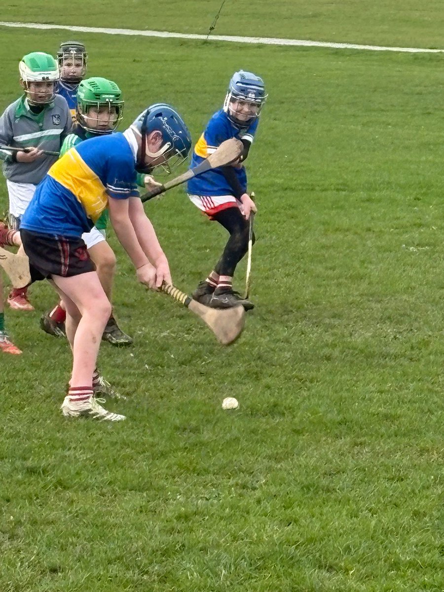 RoscreaHurling's tweet photo. This Morning at Roscrea Gaa or u10s played Monaleen from Limerick both teams wore there county colours, it was brilliant morning of hurling 👏🏻 
 
We welcome new members at u6 u8 u10s u12s u14s u16s and u18s please contact Alan Graham on 086 875 2949 if ye would like to join. https://t.co/bieDOyqWxf