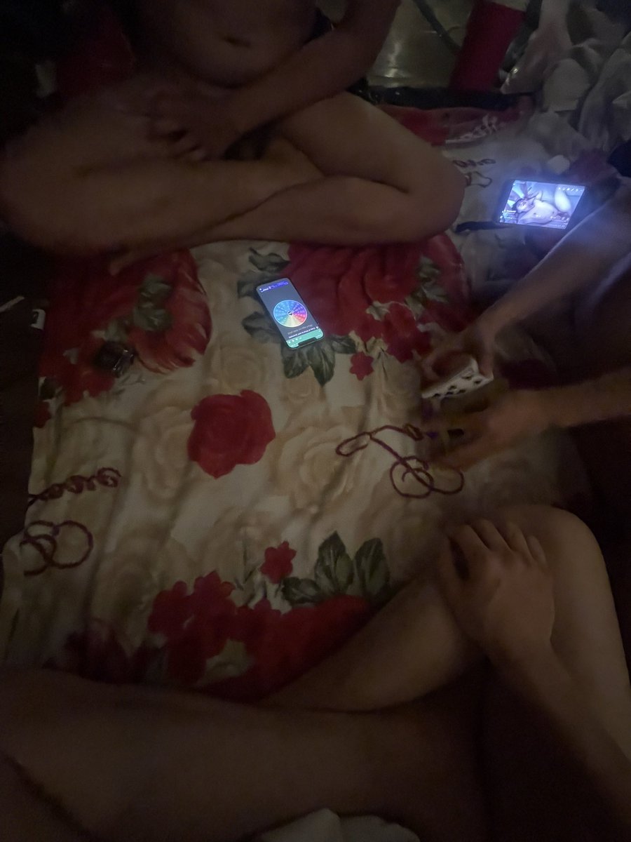 M.R cent tweet media