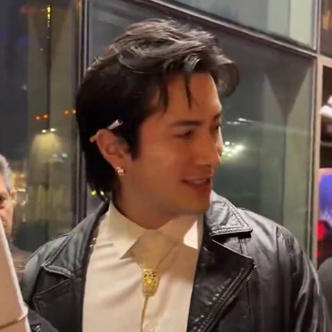 tina ໑̣⛓️💥 tweet media