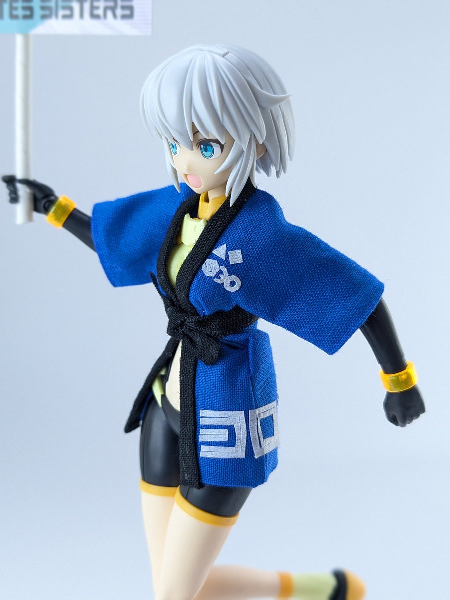 EagAzzXmyl30880's tweet photo. フェス会場に連れ出すことになったので、背面もちゃんと模様を入れました！
あと、えっと、その、とても恥ずかしいんですが、装甲MAXさんに言われるまで、リシェッタの靴裏の3mmピンの存在を忘れてまして、ずっとアームで支えてました、ほんと恥ずかしかったですw
#30MLFES  #30ML #30MS https://t.co/zKUk6iWlHi