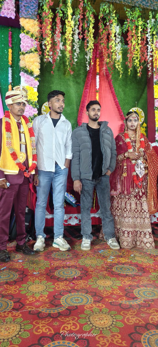 BguVivekkumar's tweet photo. शैलेंद्र साहू जी के शुभ विवाह में शामिल होकर नवदंपति को आशीर्वाद दिया। 💐
साहूवंशी विवेक साहू की ओर से ढेरों शुभकामनाएँ – आपका दांपत्य जीवन प्रेम और समृद्धि से सदा उज्ज्वल रहे। 💍✨
सदा साथ रहें, सदा खुश रहें! 💞
#ShubhVivah #SahuSamaj #VivekSahu https://t.co/oTBT0HTZpu