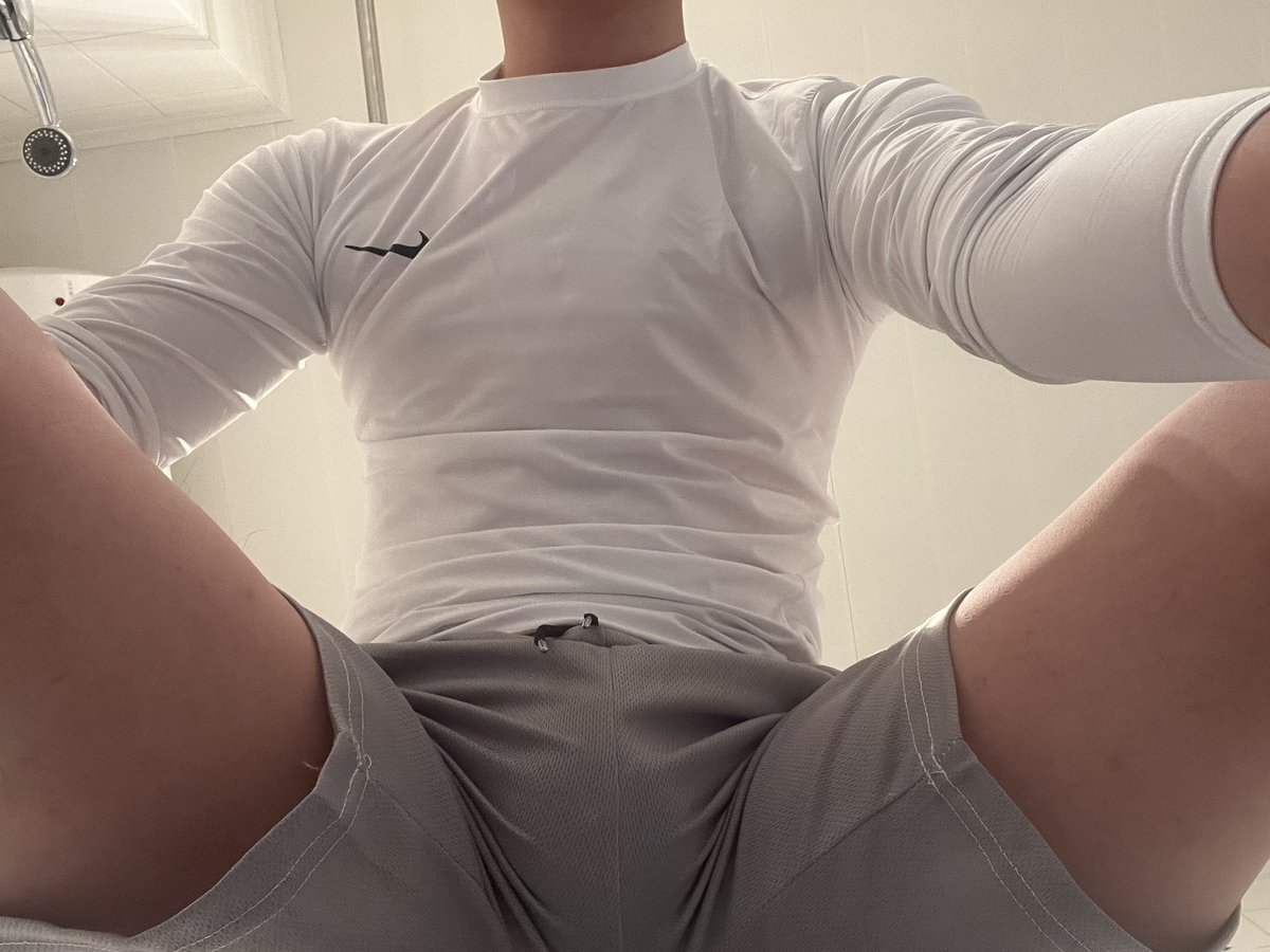 四十九碗清粥 tweet media