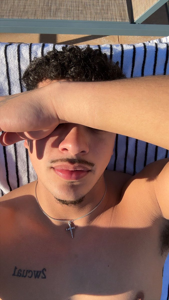 𝔤𝖆𝖇𝖊 tweet media