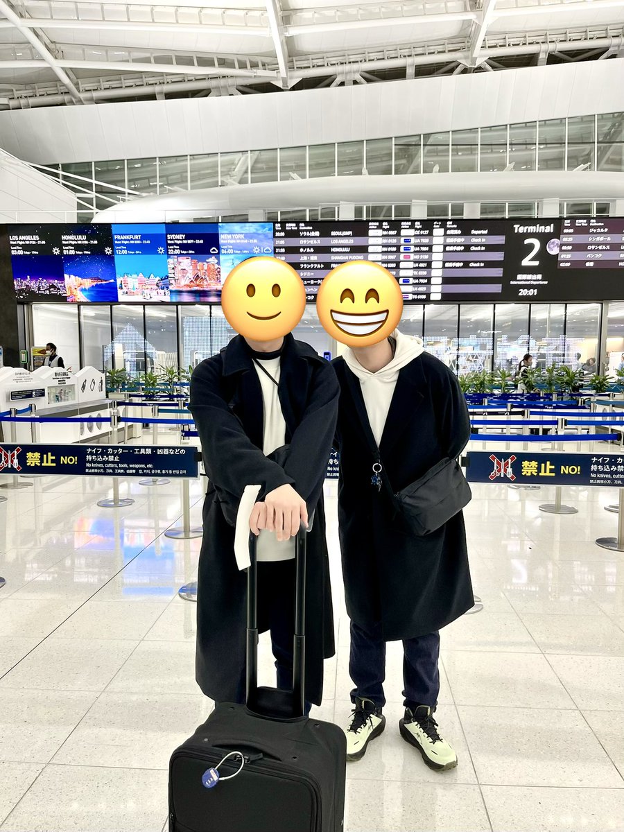 kanameya_3daime's tweet image. 2人とも気をつけていってらっしゃーい‼️
楽しく、そして一生の想い出になる、素晴らしい旅となりますように❣️
長男、次男を頼むぞ。
次男、吉報を待つ🌟👍

しかし、何でこの日にドンパチ💢始めちゃうかなぁ…。✈️落とすなよ。
気をつけて帰ってきてください。
#兄弟2人旅 #münchen #london