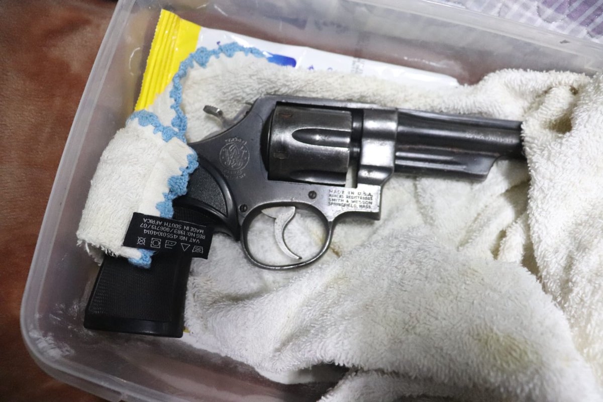 SAPoliceService's tweet photo. #sapsNW #OperationShanela 2 conducted on Friday, 27 February 2026 in Lethlabile led to the arrest of eight suspects for various offences. A firearm, alcoholic beverages and several bags containing cocaine and crystal methamphetamine seized. #PoliceVisibility #FightingCrime ML
https://t.co/75U5IPrQXa