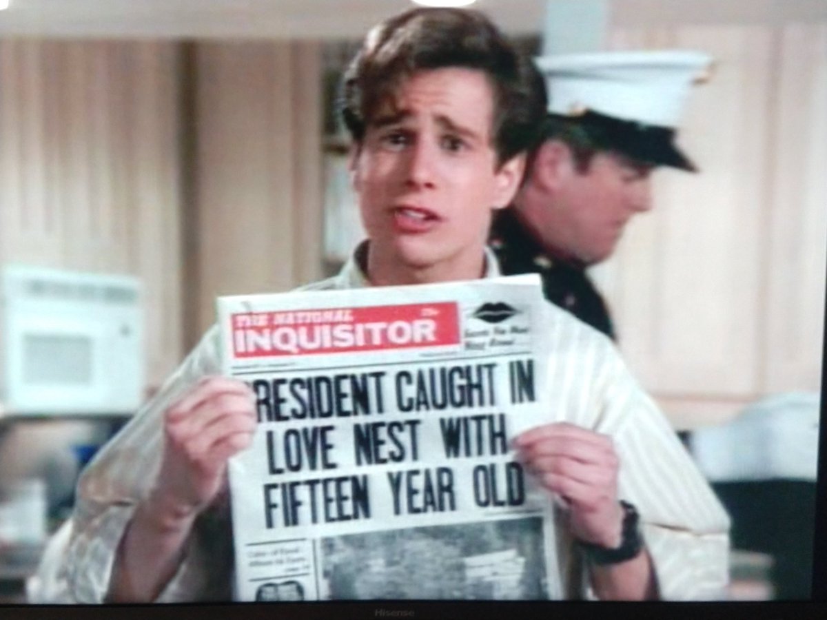 Dizkko's tweet photo. Watching the 90s Weird Science TV show, surprisingly decent. Prescient episode where one of the boys becomes President. https://t.co/82NXwnOjtX