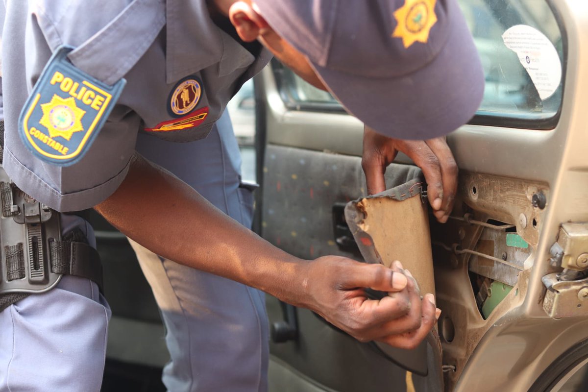 SAPoliceService's tweet photo. #sapsNW #OperationShanela 2 conducted on Friday, 27 February 2026 in Lethlabile led to the arrest of eight suspects for various offences. A firearm, alcoholic beverages and several bags containing cocaine and crystal methamphetamine seized. #PoliceVisibility #FightingCrime ML
https://t.co/75U5IPrQXa
