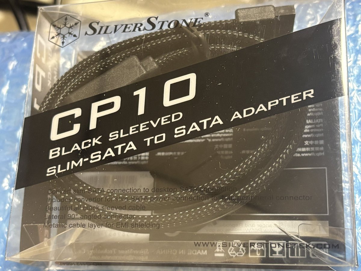 scion_junker's tweet photo. 中古で買ったG-tuneケースのスリムドライブだけが抜かれてると思ってたら…

SLIM-SATAのケーブルも一緒に抜かれておりました🥹

そんな時はこれで解決👍
#silverStone
#CP10
#SLIM_SATA_TO_SATA_ADAPTER 
#自作PC
#BTO_PCレストア https://t.co/CWAvPY7mug