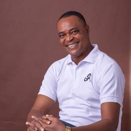 Mr. Jude Nnam doesn't just  make music, he has a way of making us know the indepth meaning of our names and even make them shine forth😄😄

From Kosisochukwu, Ikenna, Tobenna, Chizaram and so on...

God bless him abundantly always ☺️🤗🙏🏻