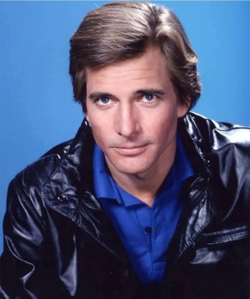 DariaP83's tweet photo. Happiest of birthdays to the one and only Dirk Benedict,  81 years YOUNG and still killing it  !
#DirkBenedict #birthdaboy #foreverheartthrob #ateam #faceman #battlestargalactica #Starbuck #macrobiotic #macrobioticlifestyle https://t.co/jRmI1tTXvs