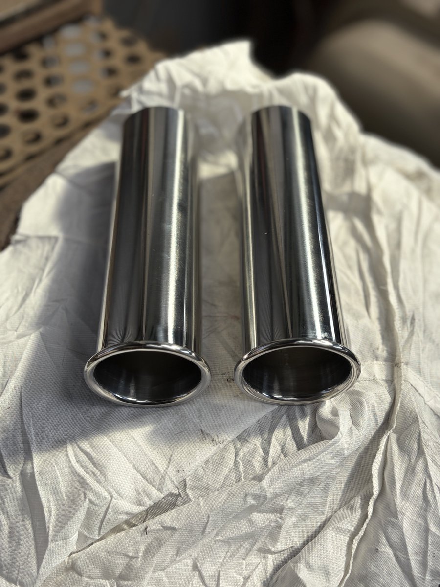 うちですうち tweet media