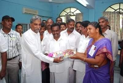 BaluVdx's tweet photo. @AahavArjuna, Beloved Brother,
Please take steps to organize a strong alliance with Congress, VCK and relevant parties under TVK leadership. 

Please call me for an elaborate discussion. 

Ever lovingly
Oli Balu
Social Activist
Tirupur
Mobile: 9843155031
E: balu.vdx@gmail.com https://t.co/3jJJtESxgf