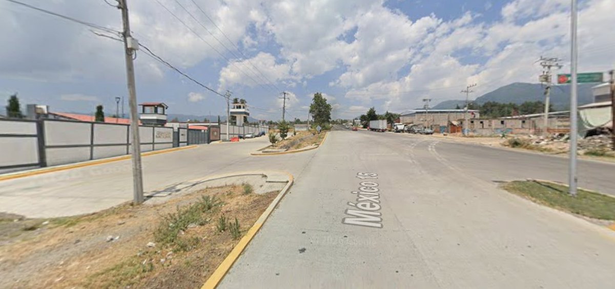 MexicoRetorcido's tweet photo. #Zitacuaro

Afuera de las instalaciones de la Guardia Nacional hay una cámara de vigilancia, la cual es controlada por la moduladora de Radio Taxi Monarca, pasándole sus reportes a los cobardes Jaliscos

@FiscaliaMich @GN_MEXICO_ @Furia_Tinta @90gradosmx @blogdelnarcomex https://t.co/Mup157zDXm
