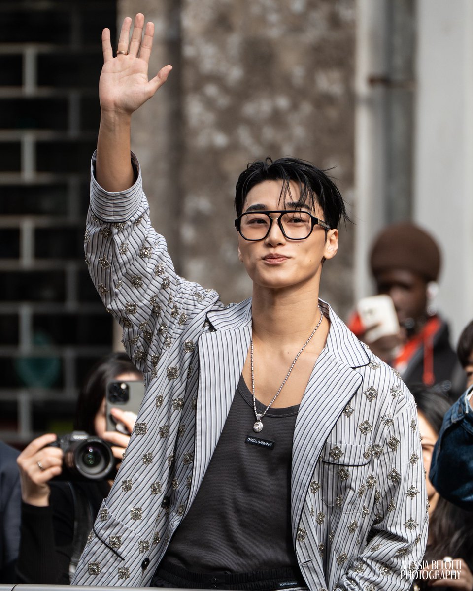 View of the Arts tweet media