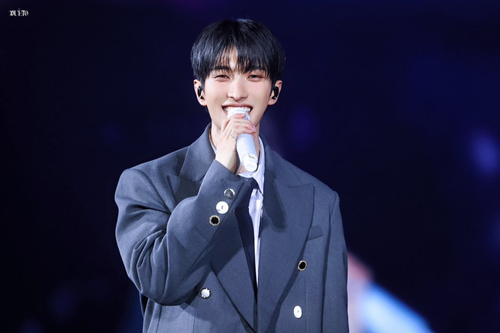 260301

#도겸 #이석민 
#ドギョム #DOKYEOM 
#세븐틴 #SEVENTEEN
<a href="/pledis_17/">세븐틴(SEVENTEEN)</a>