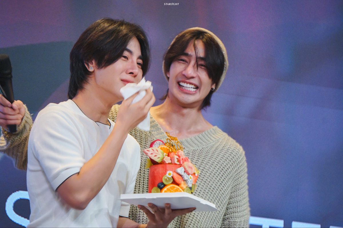 starlightsmix's tweet photo. ก็เพราะหัวใจเราผูกกัน 🤎❤️ 

#EarthTheaterOfLove
#ExploreOurTheEarth2026 
#เอิร์ทมิกซ์ #EarthMix 
#Earthpirapat #mixxiw https://t.co/FdT3VCwnyl