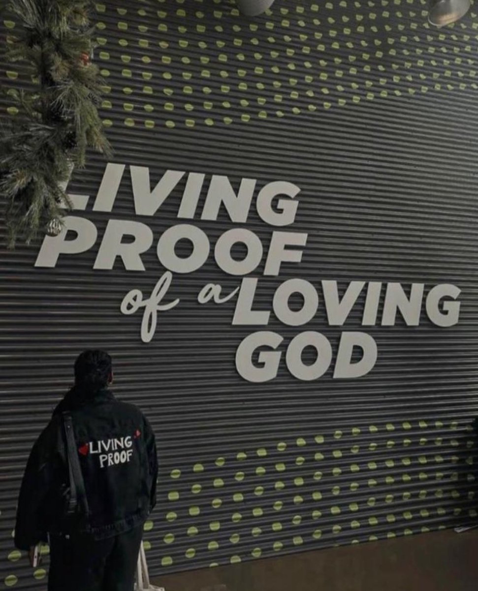 Anulinwa_Cee's tweet photo. We are living proof of a loving God!!!
Blissful New Month Family https://t.co/xrJkpEjCEK