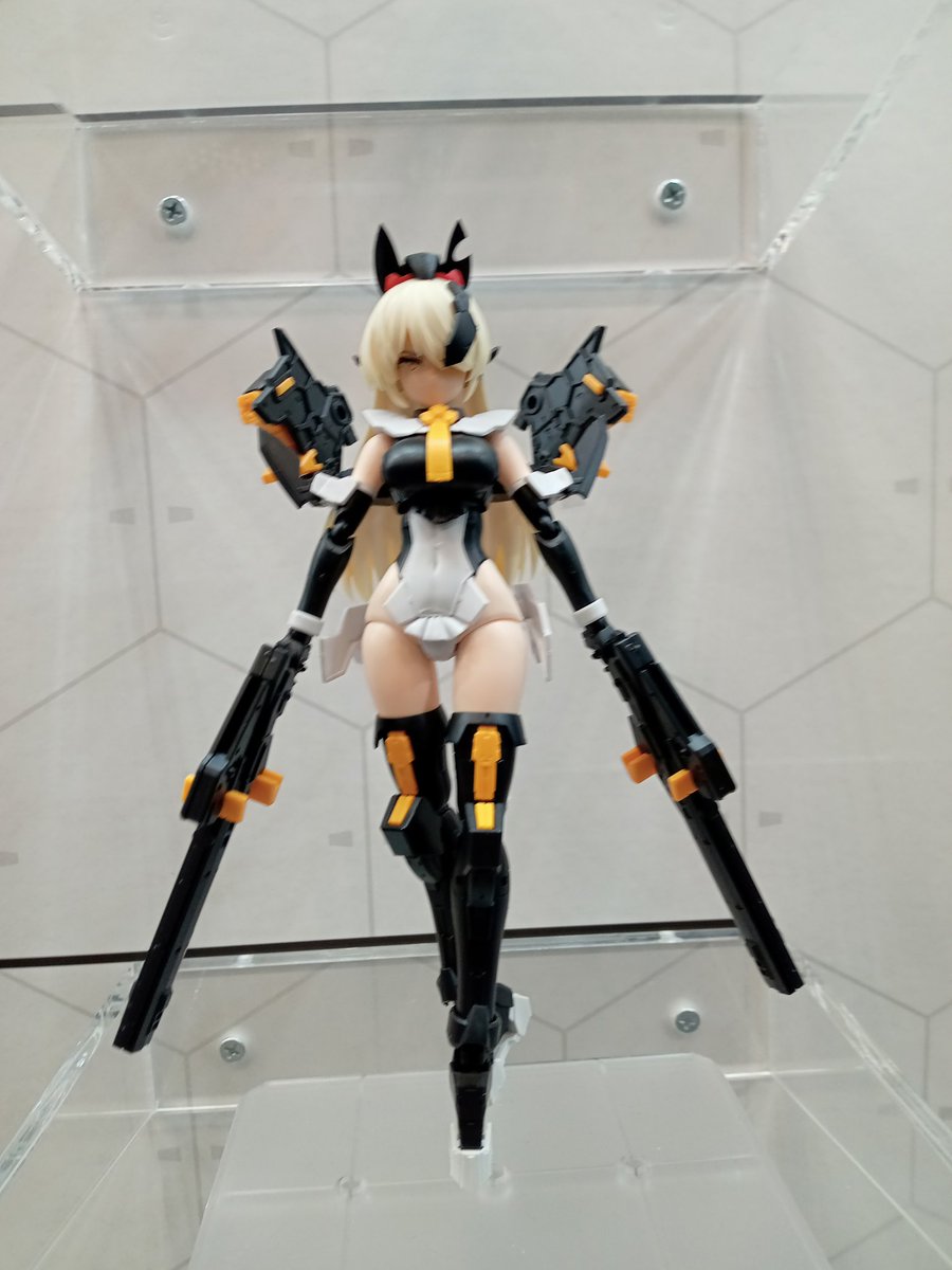 XyTXuoA00i2022's tweet photo. デザイン画の細かさがすごい。
いろいろ展示が見れて、良かった。
ドクロ💀達がヒャッハーしている。
#30MINUTESLABEL https://t.co/oM9R8ugCvB