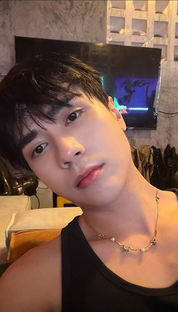 องครักษ์พิทักษ์หุ่ง tweet media