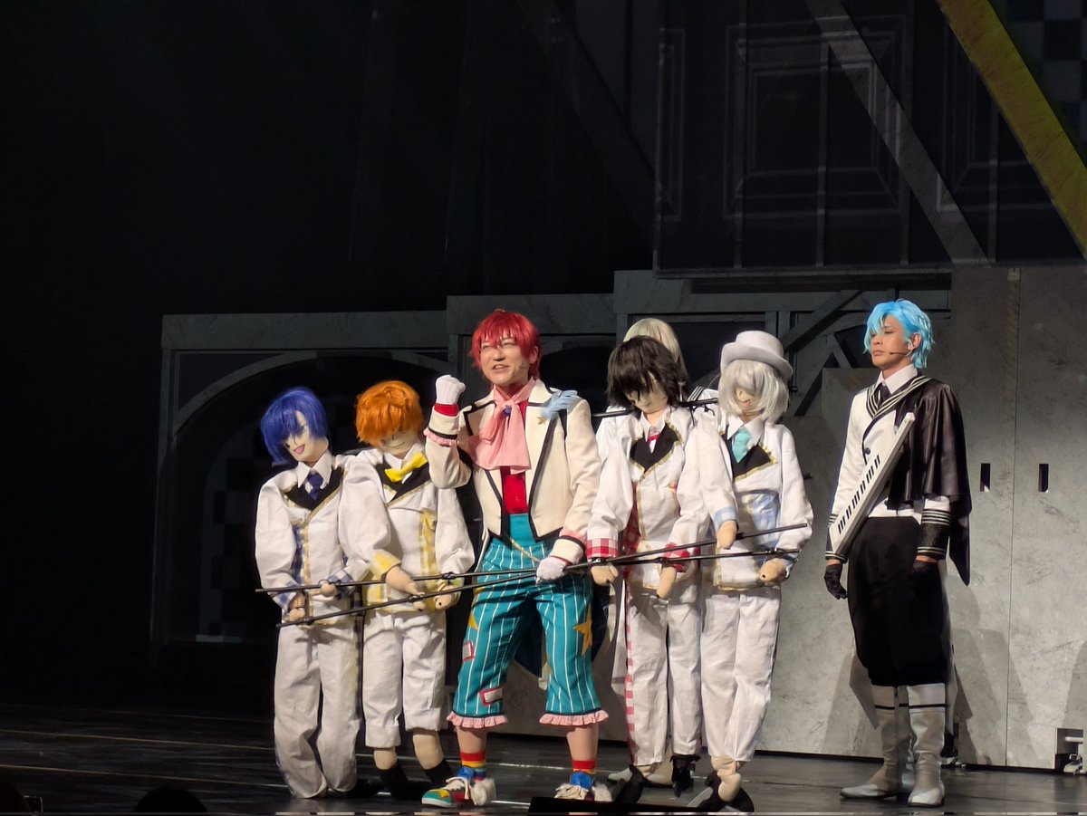 せっかく撮ったので上げとこ！猫耳ルヰくん、投げチュとピースジョージ、冷ややかなジョージ　楽しい時間を毎公演ありがとう😭💖　＃ブタツア