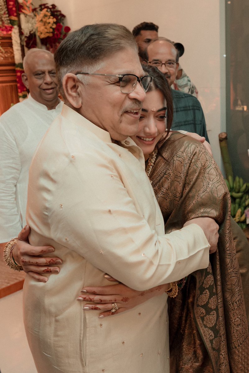 Celebrations get special as the new couple joins the bridegroom-to-be festivities ❤️‍🔥

<a href="/TheDeverakonda/">Vijay Deverakonda</a> &amp; <a href="/iamRashmika/">Rashmika Mandanna</a> grace <a href="/AlluSirish/">Allu Sirish</a>’s bridegroom ceremony ✨🤍