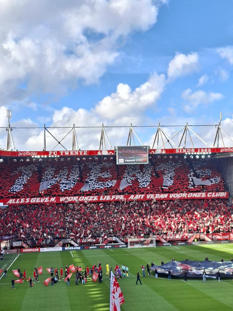 Voetbal Ultras tweet media