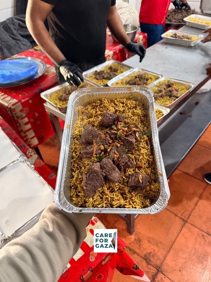 Hot iftar meals are being prepared now.

To contribute:
chuffed.org/project/cfgram…