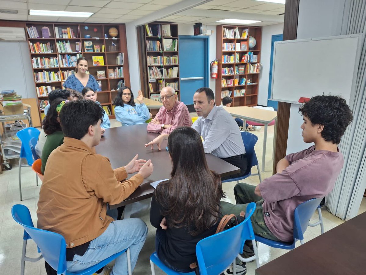 I was thrilled to meet with teachers and students of Colegio Isaac Rabin in Panama. 

We talked about their experiences and hopes, and our shared path to create a stronger #Jewish educational future with <a href="/WorldORT/">World ORT</a> 

Grateful for them &amp; for all that they do.

#IamORT