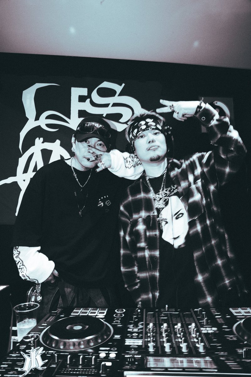 SIVA0516 MUZE tweet media