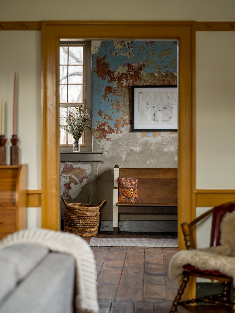 Key to renovating old buildings: leave some patina. Don't quite finish everything. Don't make it perfect.

How to balance the art and science of making that happen?

A mini manifesto 🧵