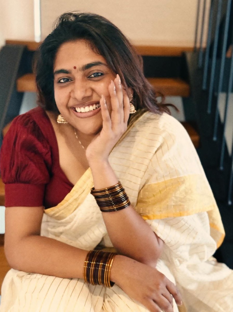 Weekendvibes_'s tweet image. Nimisha Sajayan ❤️🤍

#Nimisha #NimishaSajayan
