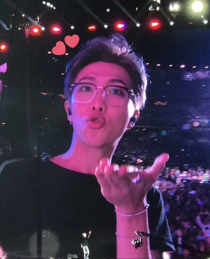 doll bts (@hourlydollbts) on Twitter photo 