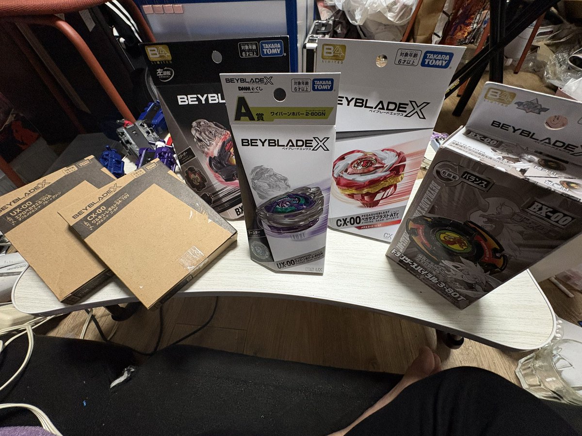 今回のワイバーンホバーは未開封レアベイコレクションに加えました 青