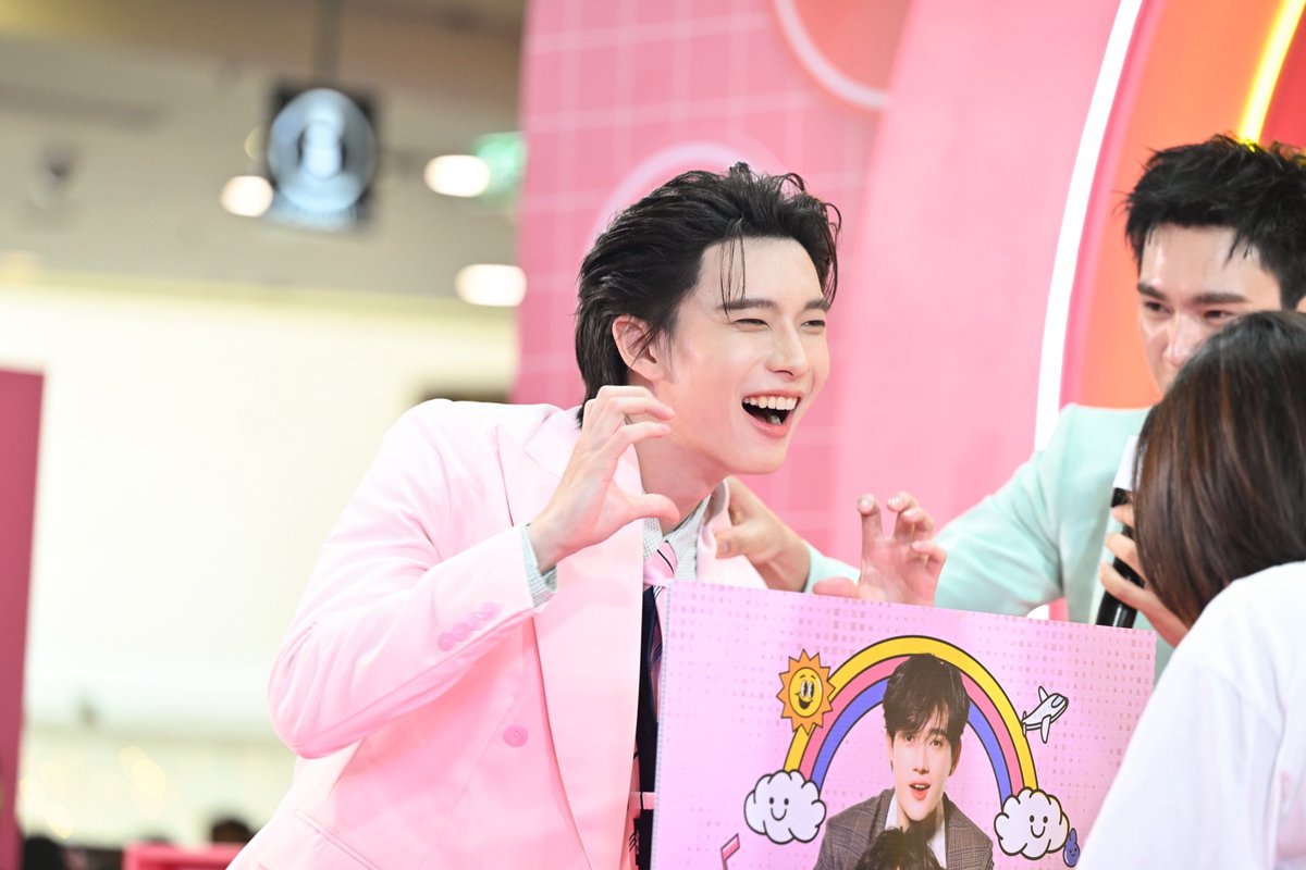 ppoohkt's tweet image. มัมหมีหัวใจจะวาย พุเพวเล่นกับใจสุดๆ🫠 🥹💚🩷
รวมภาพบรรยากาศความฟินที่งาน โชกุบุสซึ x Pooh &amp;amp; Pavel  Tops Of Beauty 2026 ที่ Central Rama9 

💌 ใครอยากได้ภาพภายในงานเพิ่มเติม สามารถทักไปขอภาพได้เลยที่เพจ Shokubutsu 
นะ

#Tops #Topsofbeauty2026
#ppoohkt #poohpavel #pavelphoom