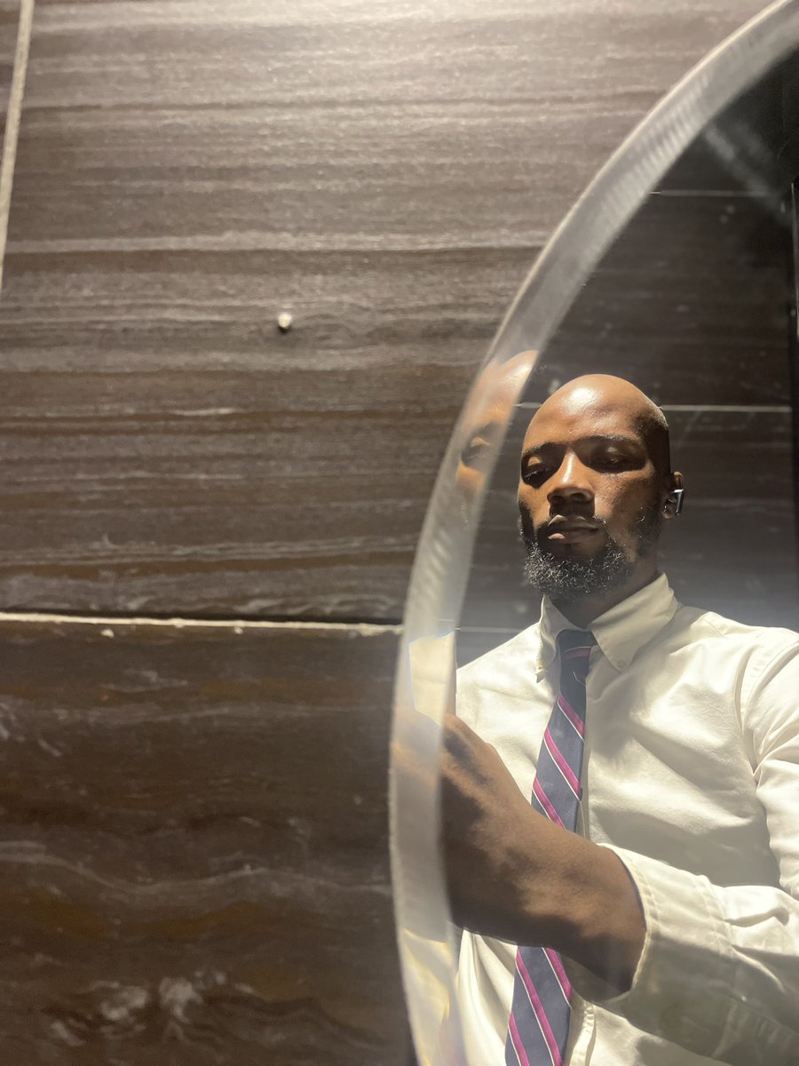 another year as a 30’s man.
happy birthday taiye.