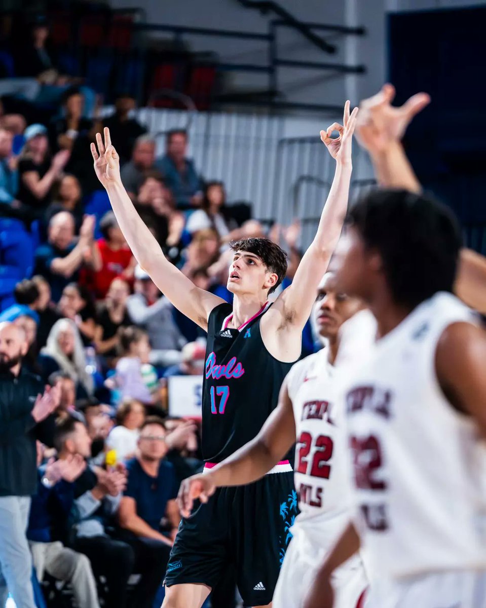 KLVsays's tweet image. Good ☀️ from Boca!

@FAUMBB (16-13, 8-8) vs. Charlotte (15-13, 9-6)

📍: Abessinio Court
🏟: Eleanor R. Baldwin Arena
Pre: 130pET
🏀: 2pET
📻: @FoxSportsSFL (640-AM)
📱: FOX Sports 640 app
📱💻: live.foxsports640.com/listen/

#FAU🦉