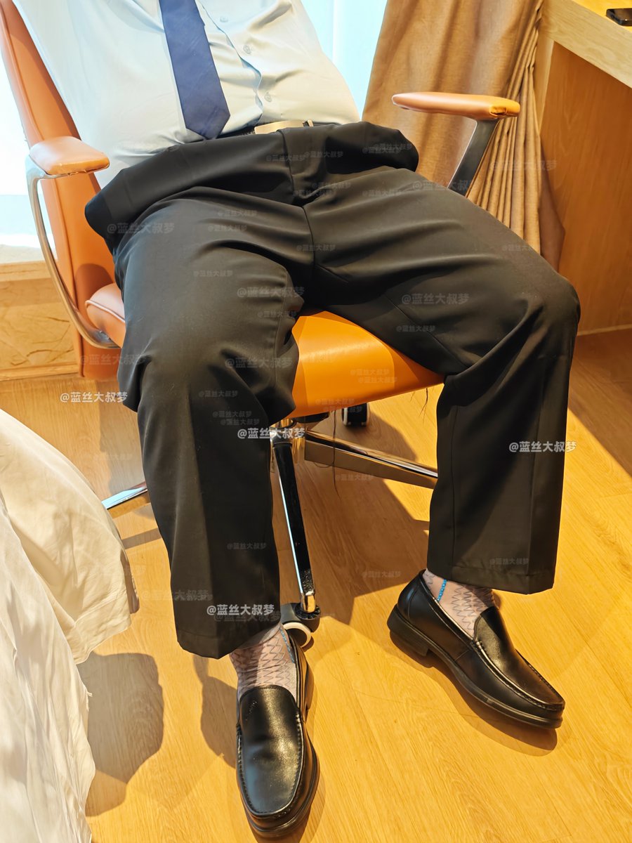 蓝丝大叔梦 tweet media