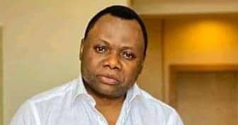 peroluwara1 tweet media