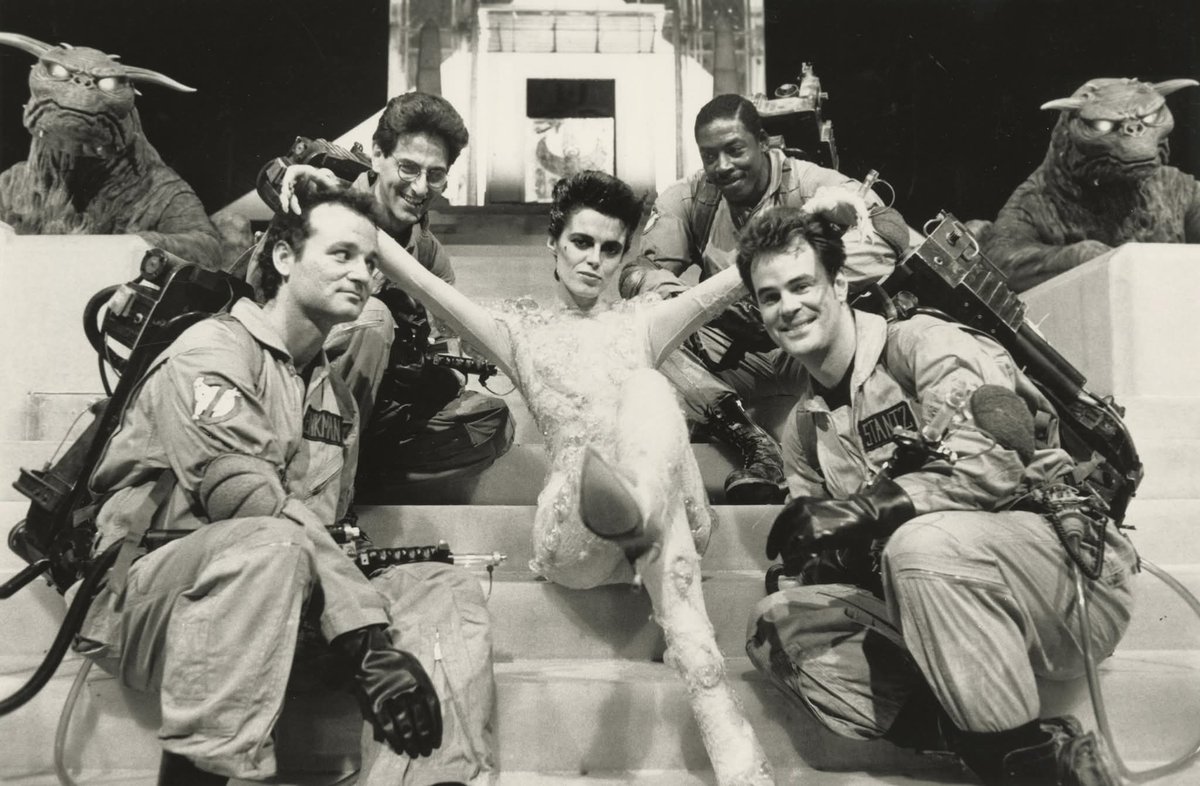 BallerToy1327's tweet image. Bill Murray, Dan Aykroyd, Harold Ramis, Ernie Hudson, and Slavitza Jovan on the set of #Ghostbusters (1984). #Nostalgia #1980s