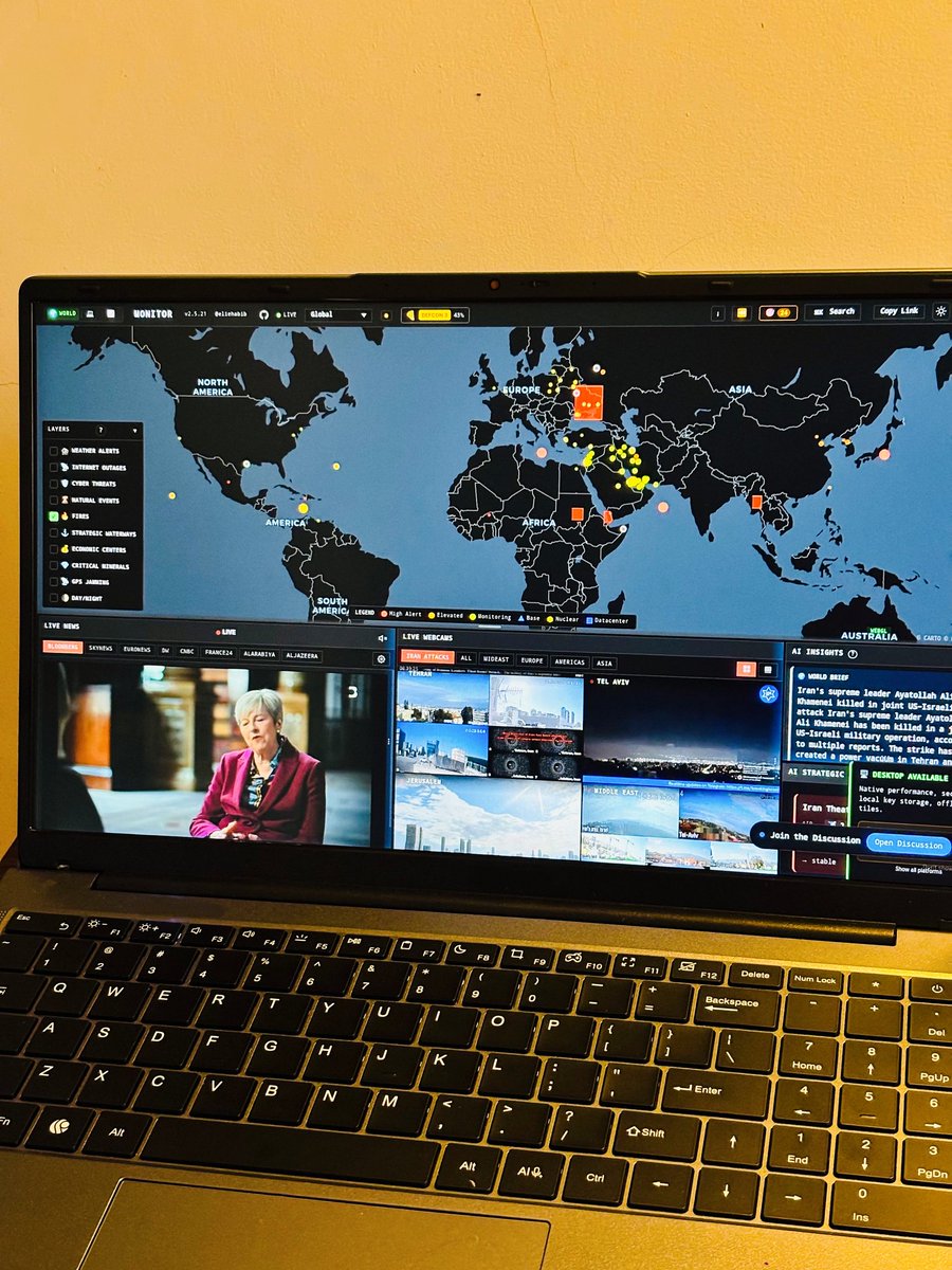 VedantRithe's tweet photo. Most people scroll the news.
I track the world live. 🌍⚡

Wars. Markets. Alerts. Everything in one dashboard.

Comment “LINK” and I’ll send it. https://t.co/ncgpC8ndfE