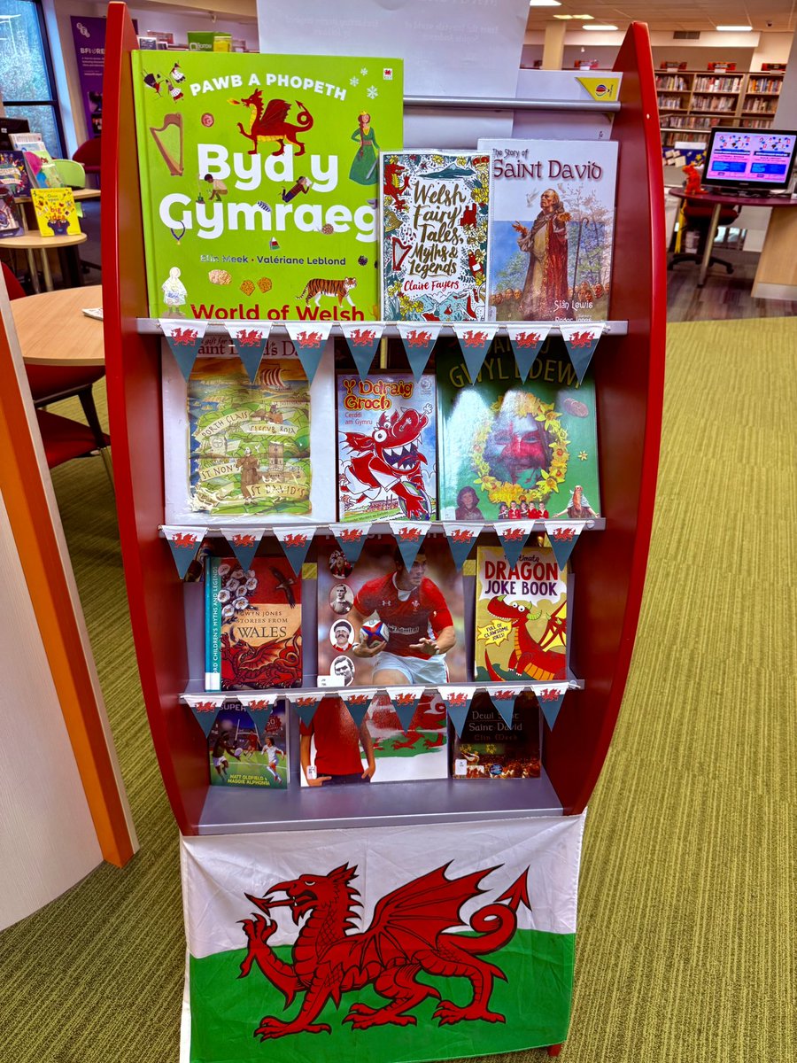 Llyfrgell Rhisga 📚 Risca Library tweet media
