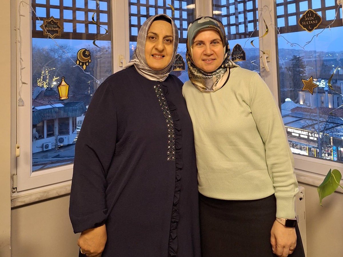 yesilay_gop's tweet photo. Avrupa 1. ve 2. Bölge Kadın Komisyonu istişare toplantımız ve iftar programımız, Yeşilay Eyüpsultan Şubesi’nde gerçekleştirildi.
Program, Bölge Kadın Komisyonu Başkanımız Elif Yaşar Günay öncülüğünde yapıldı.
 Kadın Komisyonu Başkanımız Nurten Kalın da katılım sağladı. https://t.co/ySSpRQiVMT