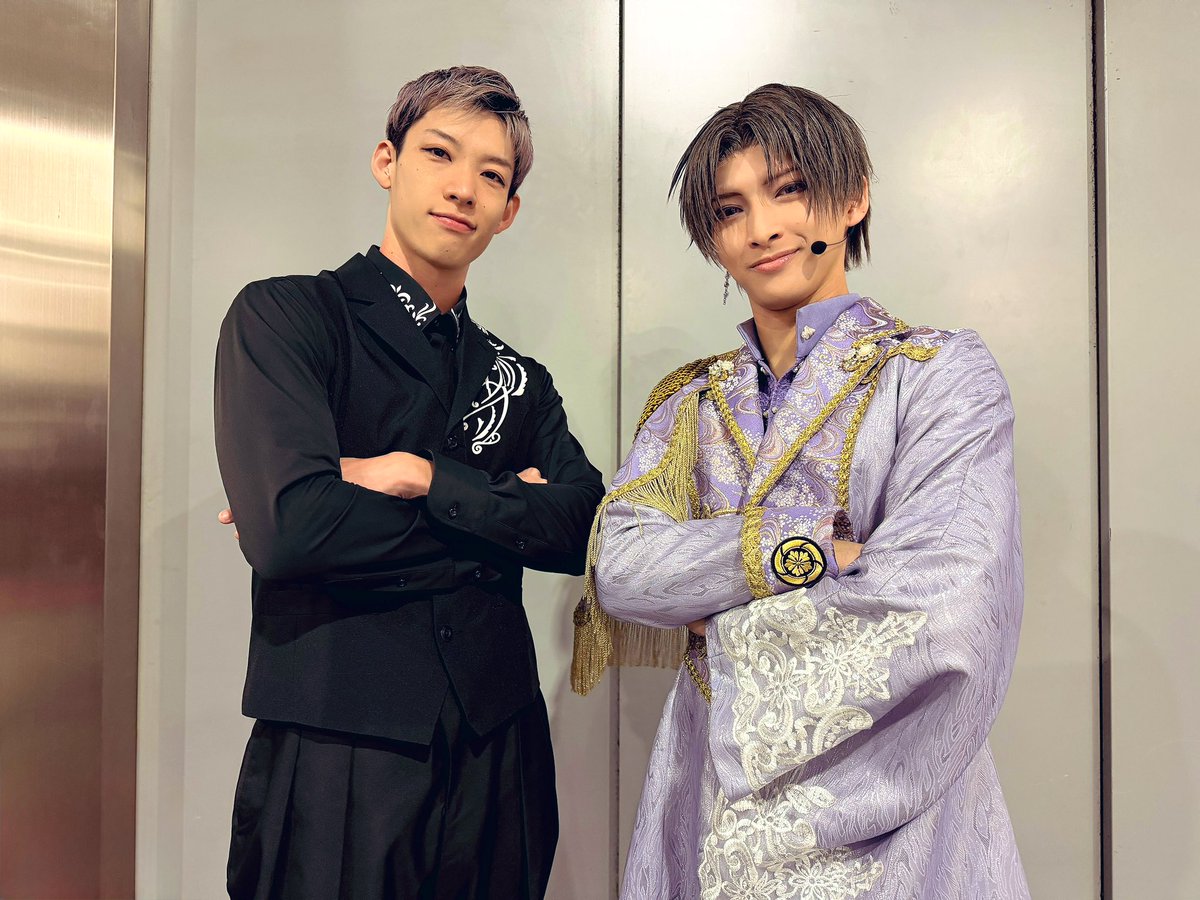 ミュージカル『刀剣乱舞』 
～静かなる夜半の寝ざめ～
大千秋楽ありがとうございました。
誰1人かけずに
最後まで無事に走り抜けられた事
本当によかったです

振付助手としてもまた１つ経験を積む事が出来ました
誠にありがとうございました‼️

team花影📸
#刀ミュ
#山姥切長義
#へし切長谷部
#ダン士