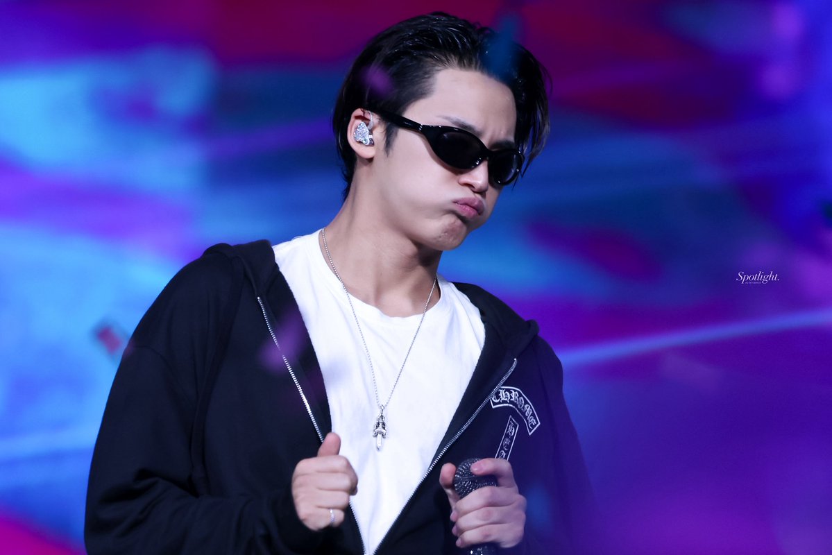 𝘚𝘱𝘰𝘵𝘭𝘪𝘨𝘩𝘵 tweet media